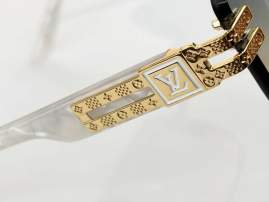 Picture of Louis Vuitton Sunglasses _SKUfw76989724fw